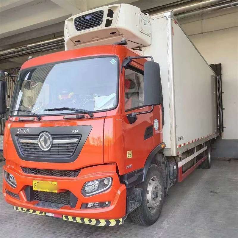 多文镇探索多元物流服务：从普货到冷链的运输之旅